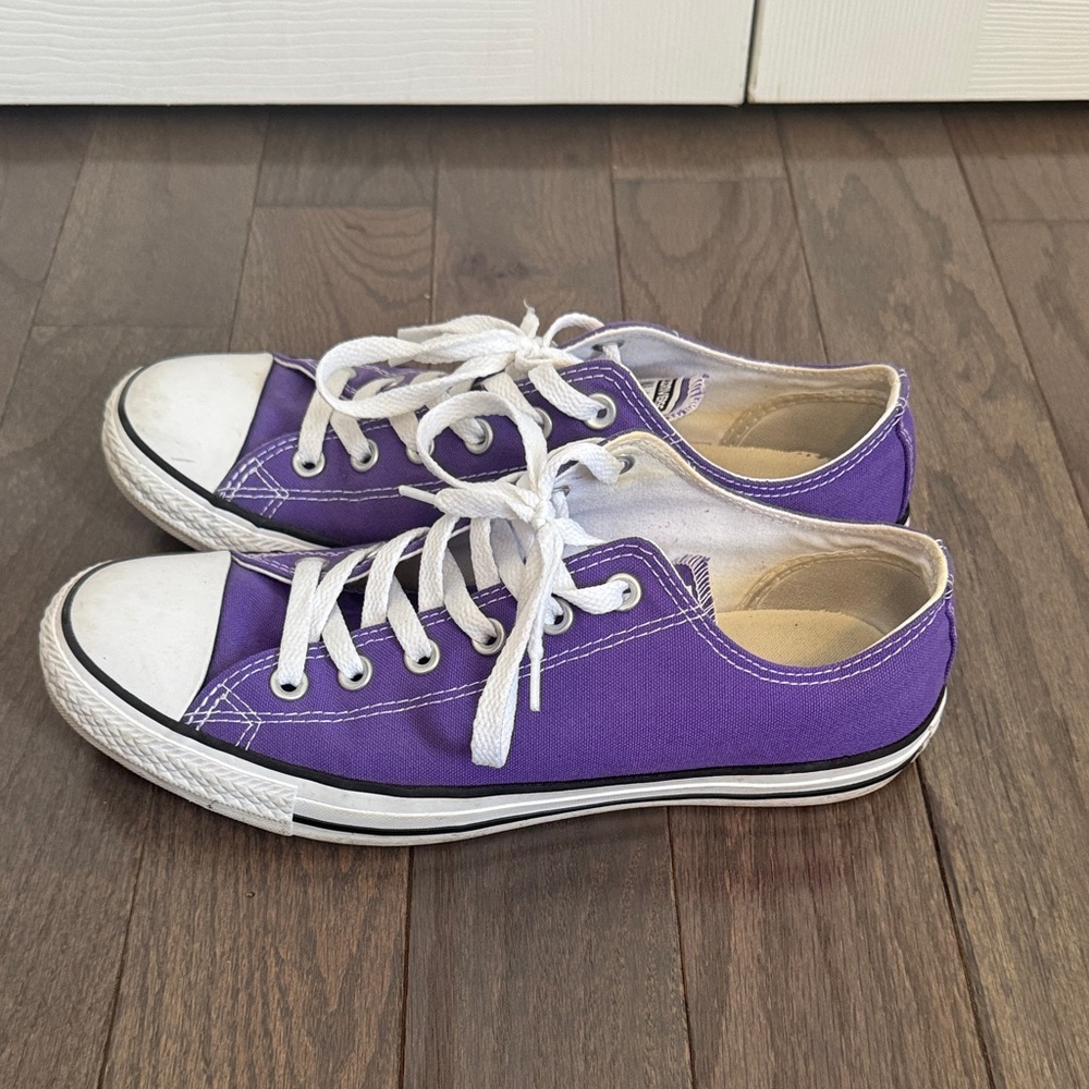 Converse - Picture 2 of 9